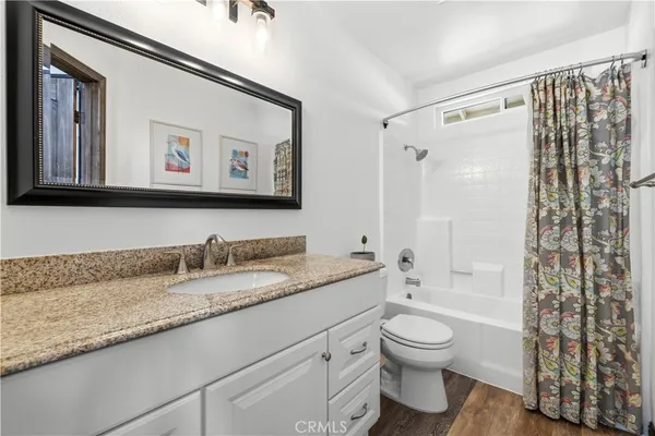 $925,000 | 25541 Pembrook Place, Saugus, CA 91350