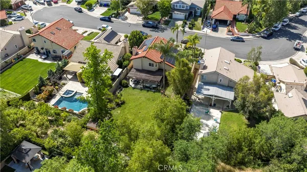 $925,000 | 25541 Pembrook Place, Saugus, CA 91350