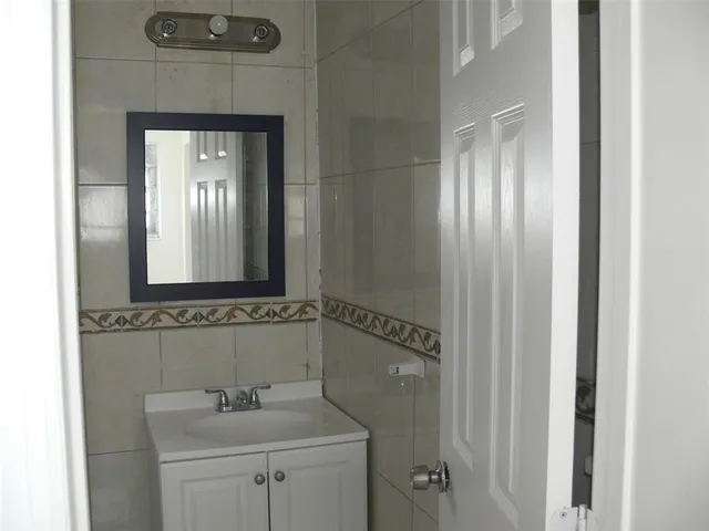 $499,000 | 870 Northwest 84th Street, Miami, FL 33150