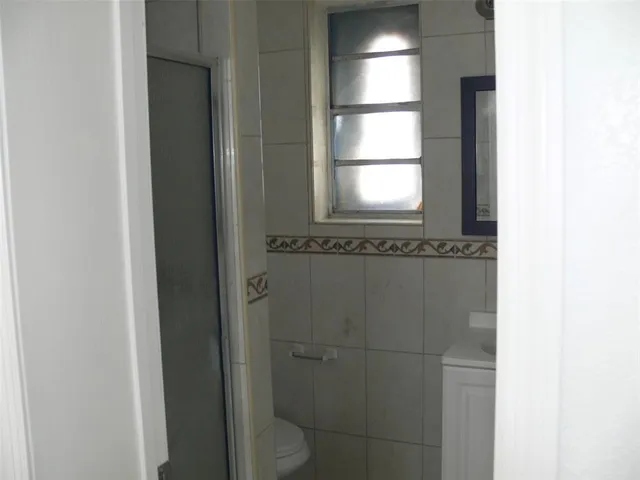 $499,000 | 870 Northwest 84th Street, Miami, FL 33150