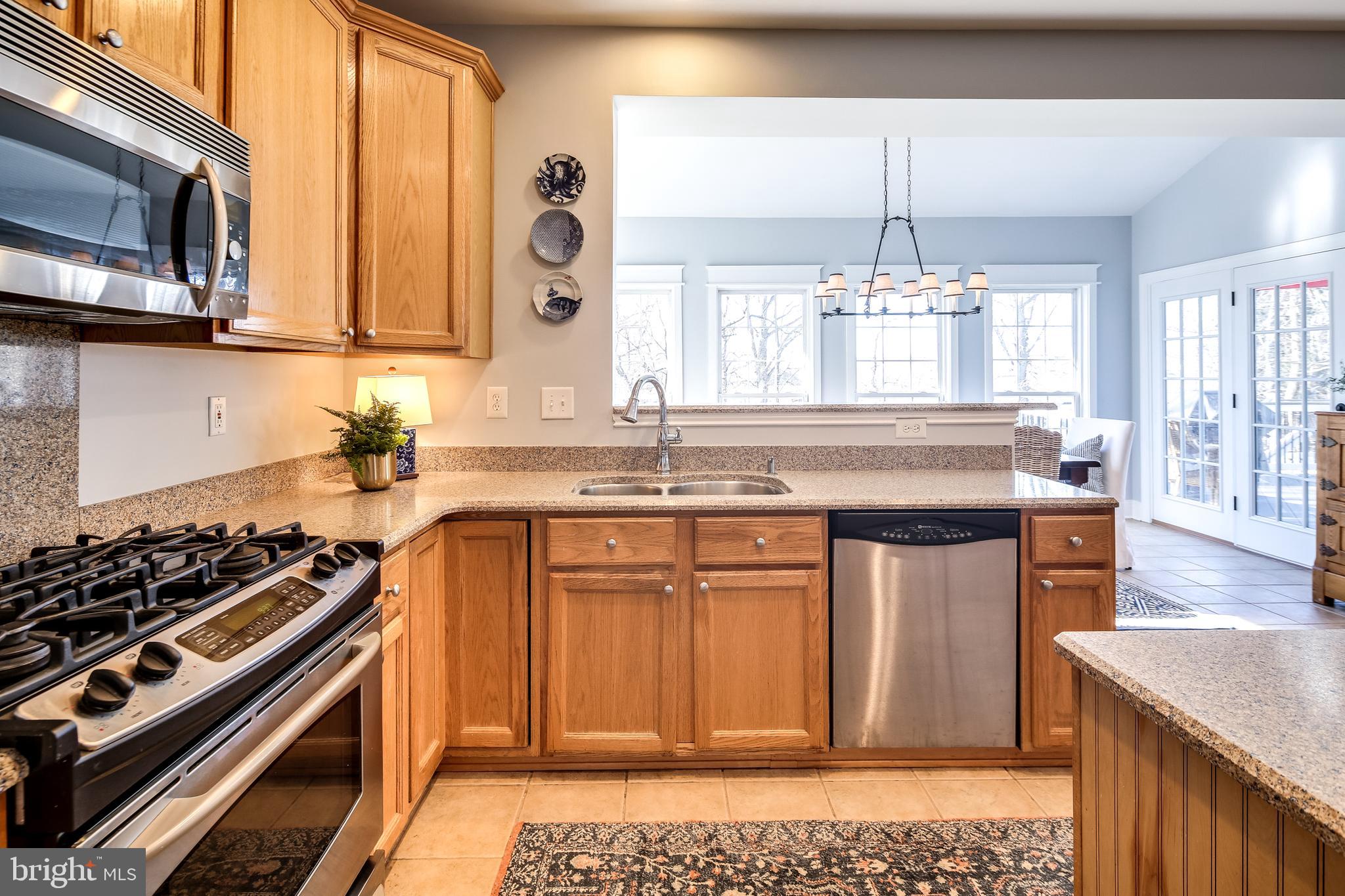 5928 Sandy Ridge Elkridge, MD 21075 - Photo 14 of 47 Stainless steel apliances