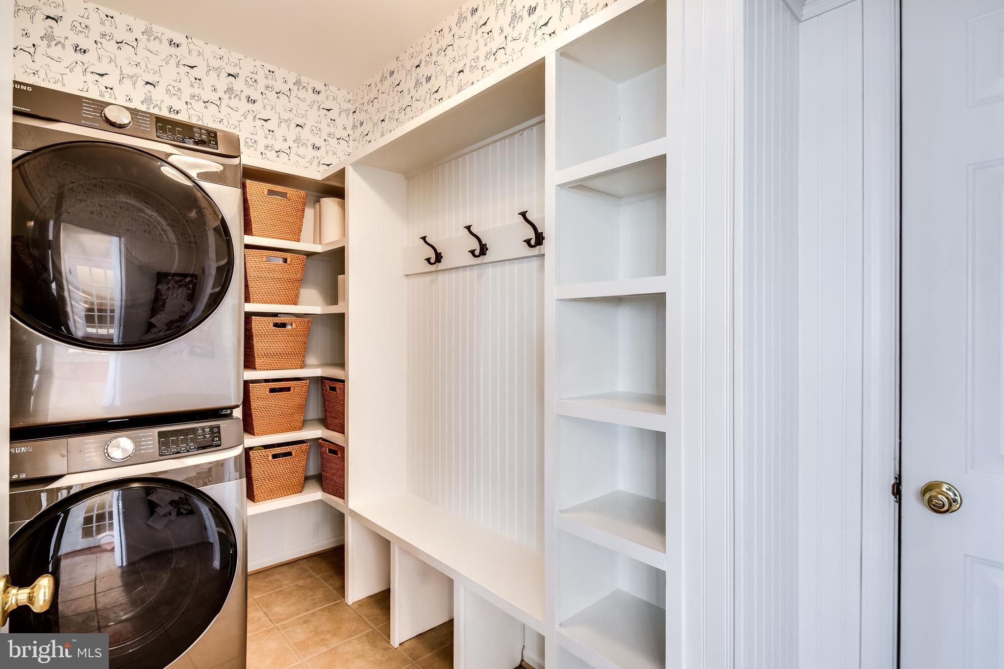 5928 Sandy Ridge Elkridge, MD 21075 - Photo 22 of 47 Built in organizers in the mud room