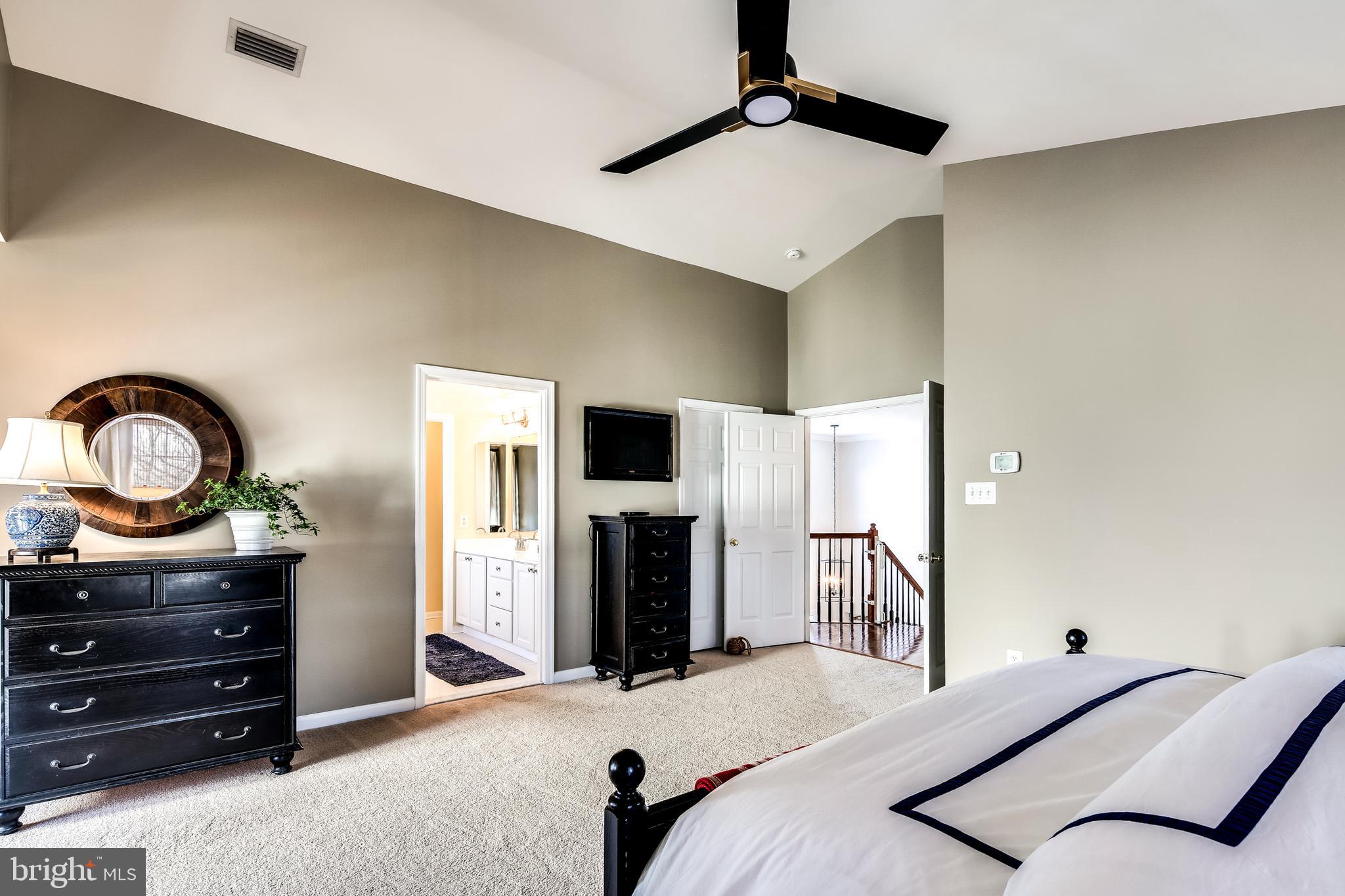 5928 Sandy Ridge Elkridge, MD 21075 - Photo 24 of 47 Cathedral ceilings