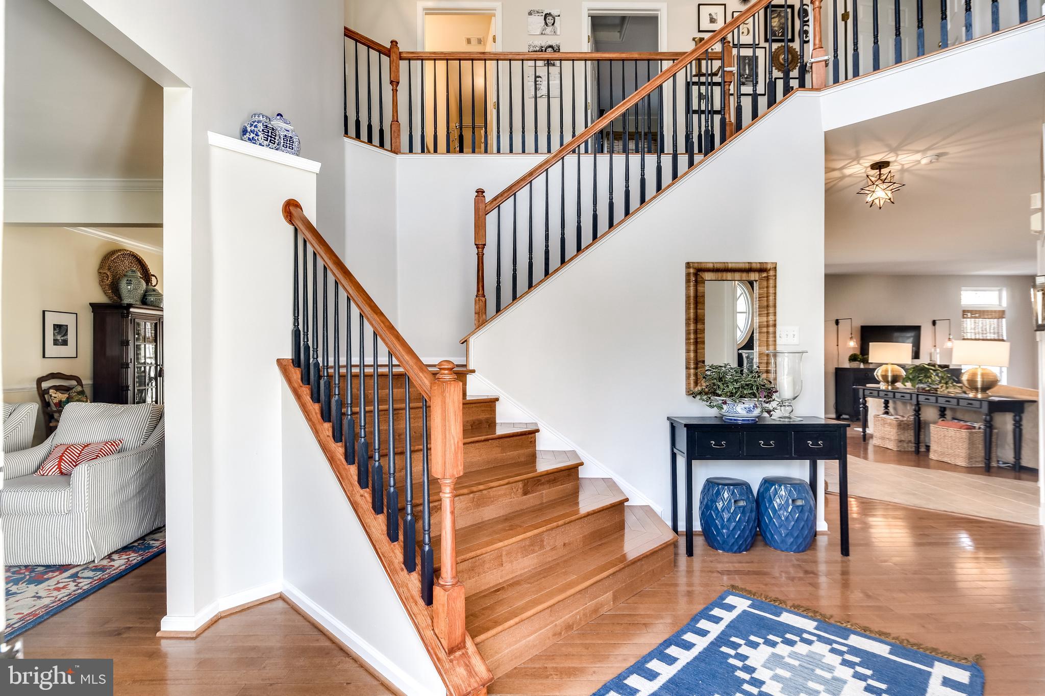 5928 Sandy Ridge Elkridge, MD 21075 - Photo 4 of 47 Large open foyer