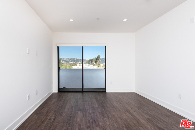 409 North Hayworth Avenue, Unit 101 Los Angeles, CA 90048 - Photo 13 of 17