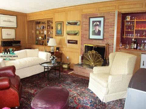 60 South Deeplands Road Grosse Pointe, MI 48236 - Photo 4 of 8 854640-3.JPG