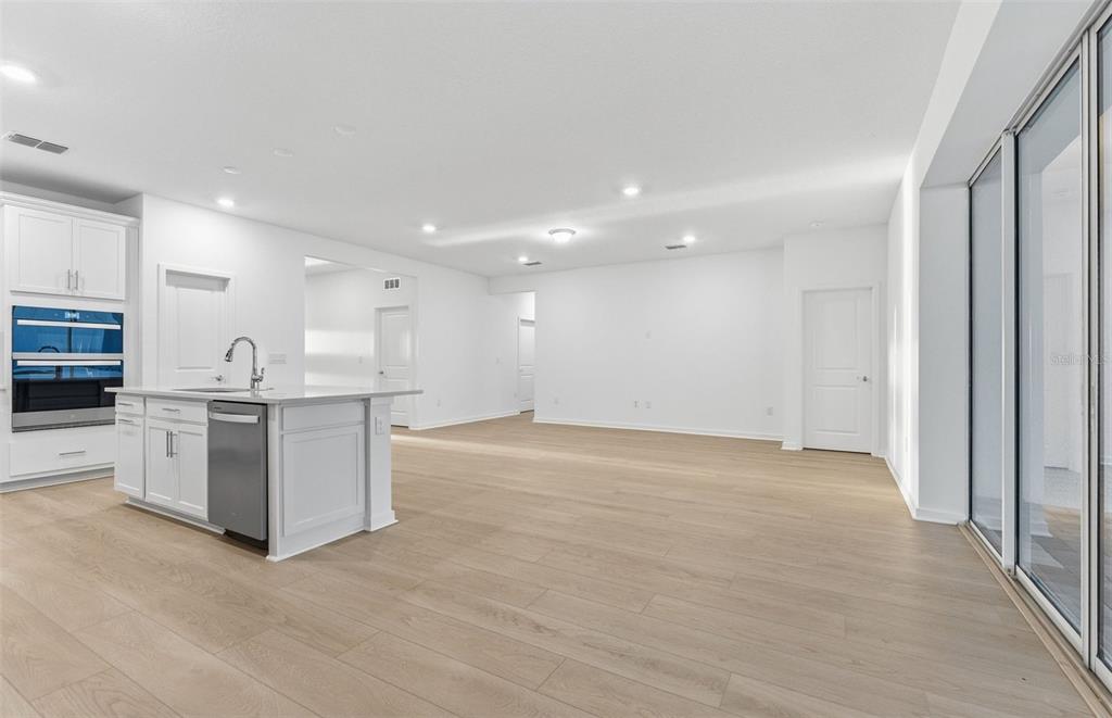 9736 Autumn Rdg Avenue Riverview, FL 33578 - Photo 4 of 33