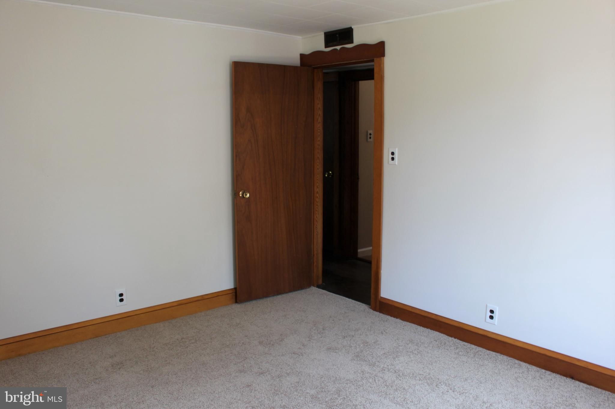 291 Dixie Drive Carneys Point, NJ 08069 - Photo 13 of 28