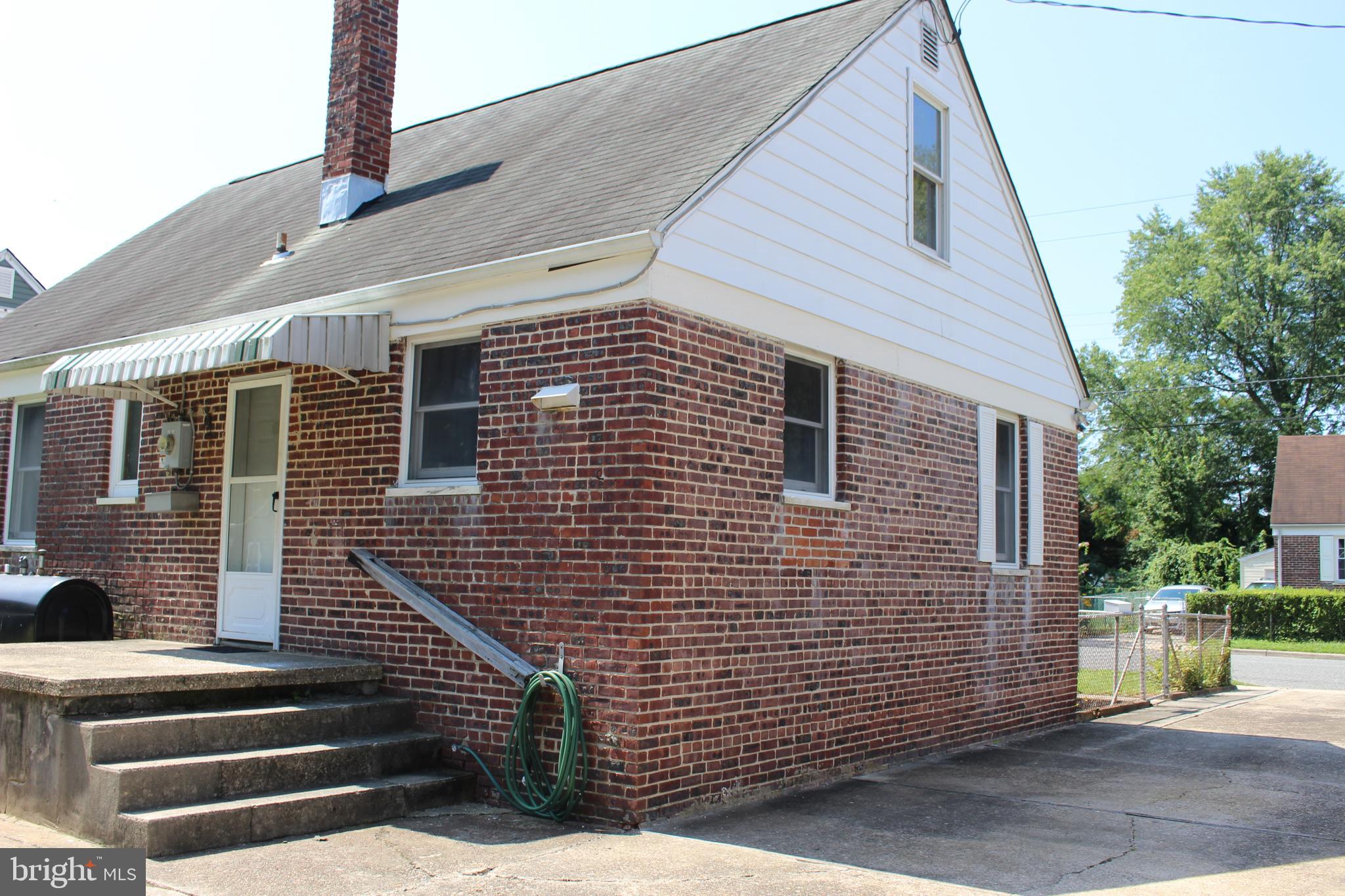 291 Dixie Drive Carneys Point, NJ 08069 - Photo 27 of 28 Back Entrance