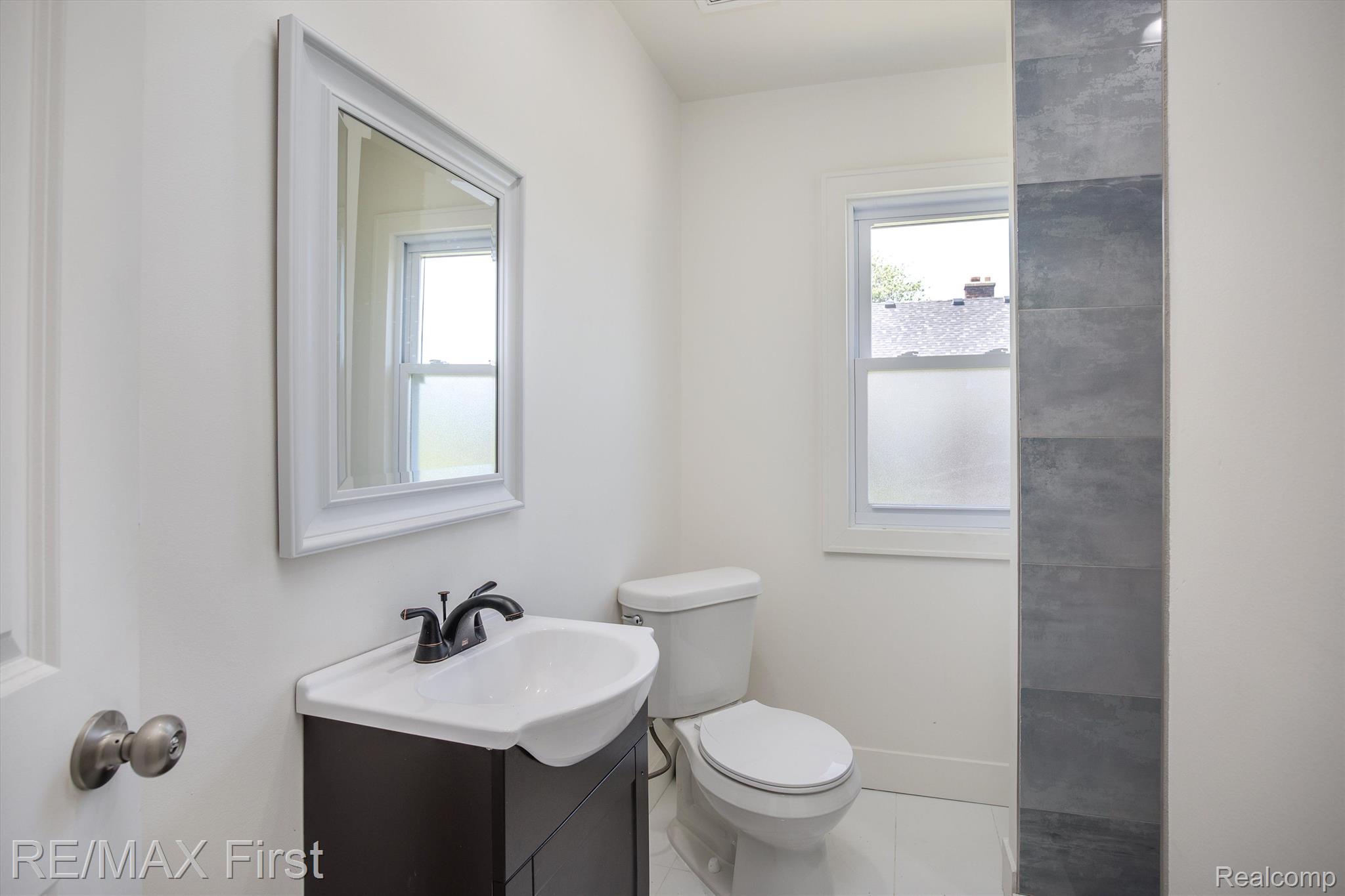 3437 Devonshire Road Detroit, MI 48224 - Photo 12 of 19 Gallery Image 12