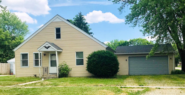 229 South 11th Street Rochelle, IL 61068 - Photo 1 of 10 Gallery Image 1