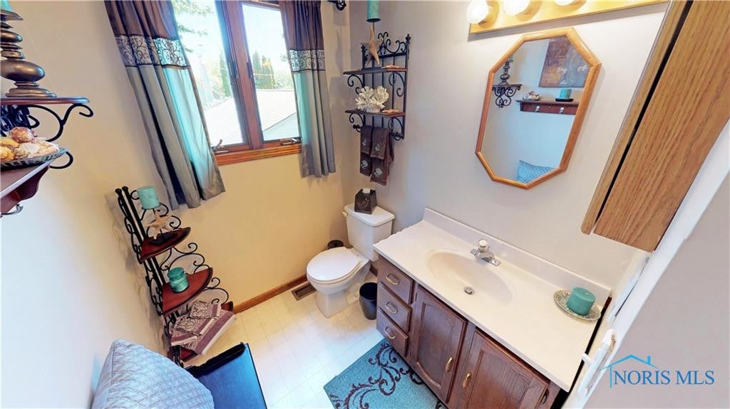 659 Lake Road Middle Bass, OH 43446 - Photo 19 of 26 Gallery Image 19