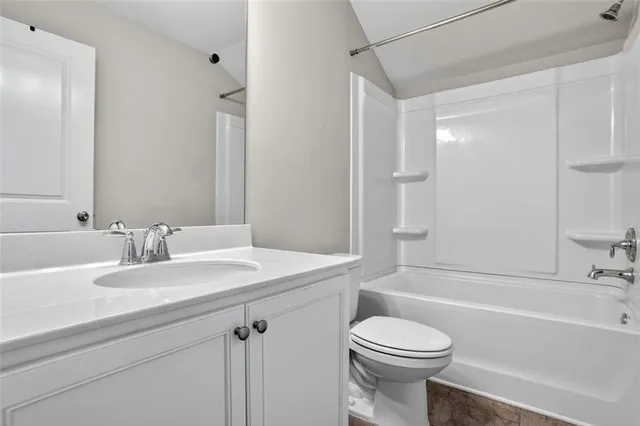 $3,000 | 1553 Spring Hollow Way, Stone Mountain, GA 30083