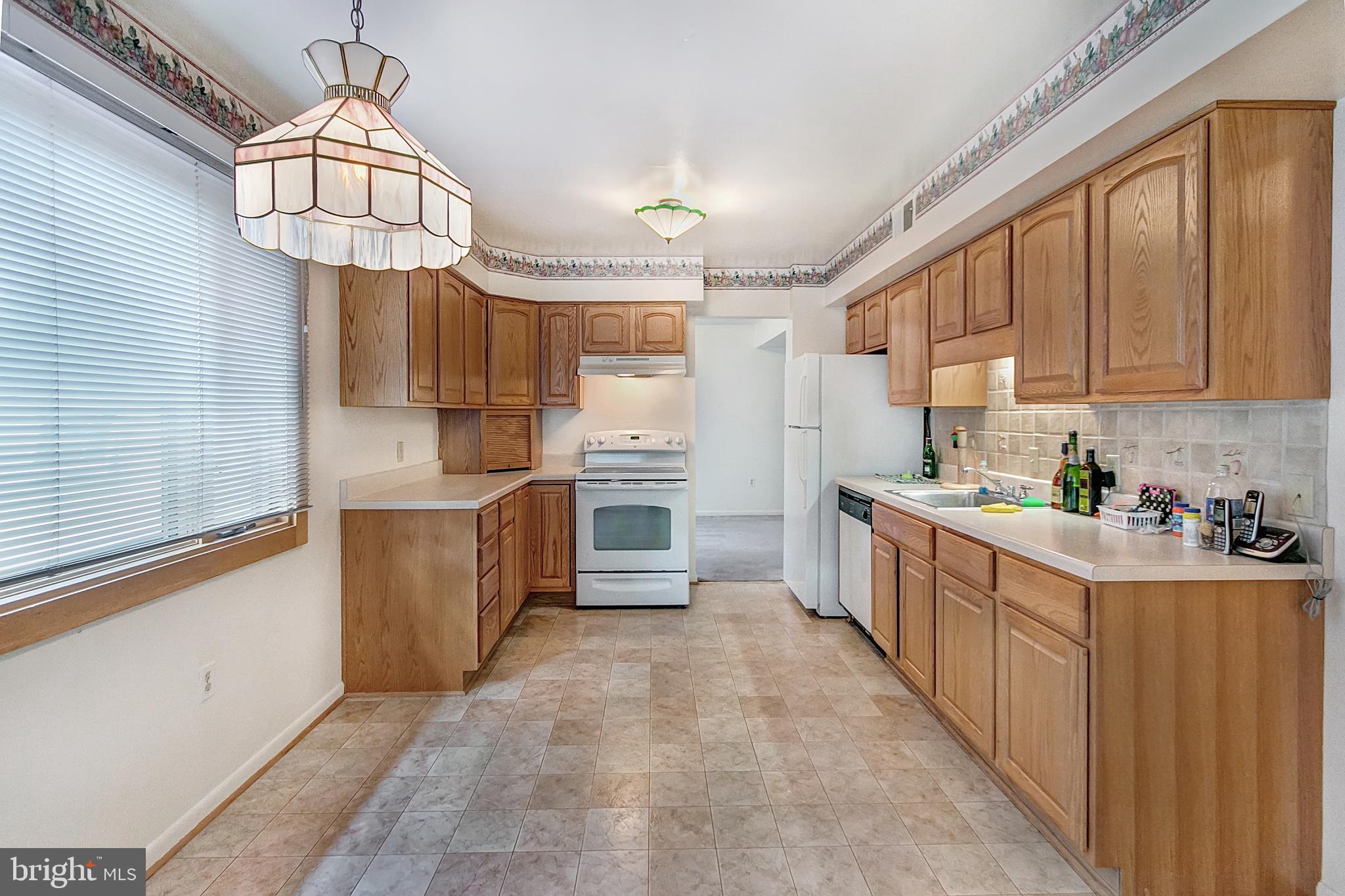 1 Relda Court, Gaithersburg, MD 20878 Compass