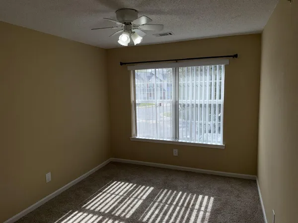 $1,400 | 318 Crooked Pine Trail, Crestview, FL 32539