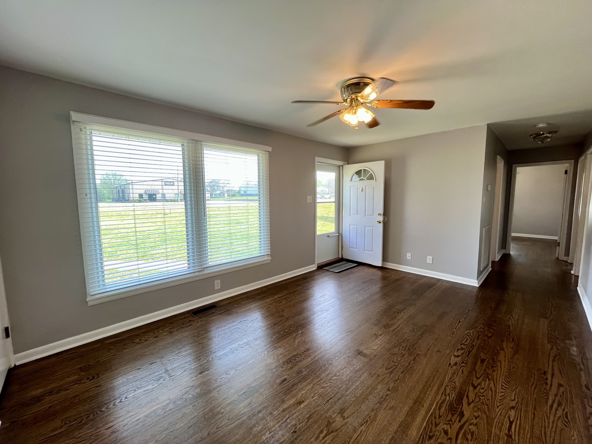 2950 Ashland City Road Clarksville, TN 37043 - Photo 4 of 24