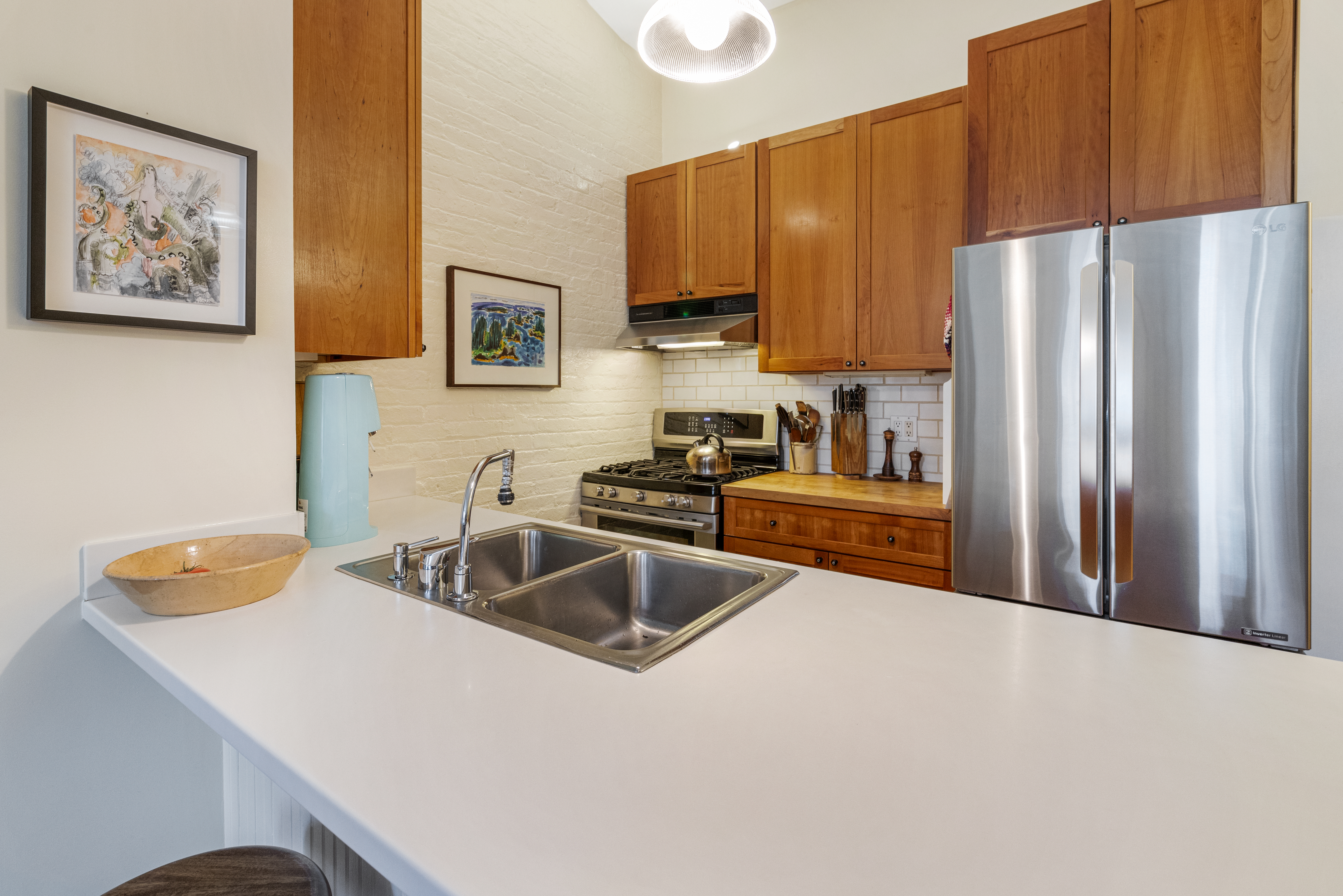 312 East 23rd Street, Unit 6B Manhattan, NY 10010 - Photo 5 of 14