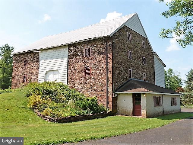 522 East Creamery Road Perkasie, PA 18944 - Photo 4 of 46 Cattle Bank Barn (Early 1700"s)