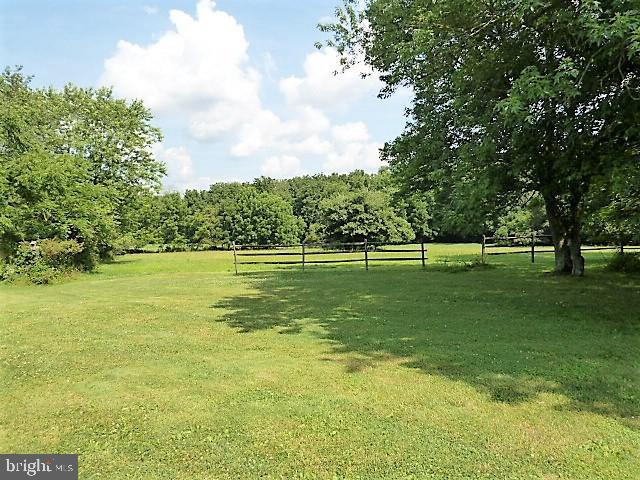 522 East Creamery Road Perkasie, PA 18944 - Photo 38 of 46 Horse pasture