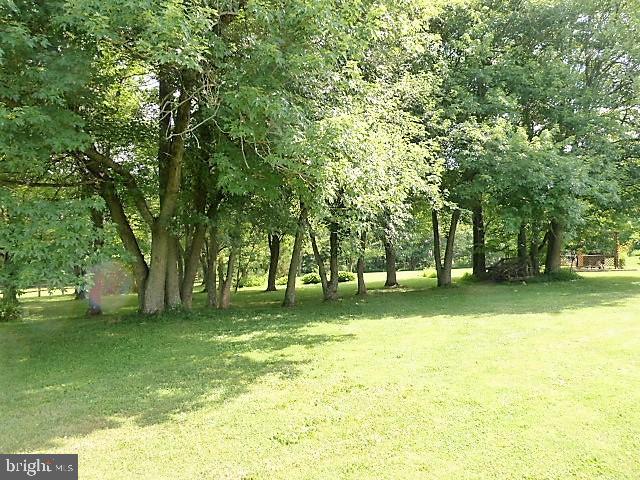 522 East Creamery Road Perkasie, PA 18944 - Photo 39 of 46 Yard