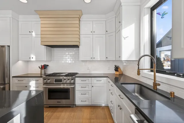 $935,000 | 11425 Wildflower Drive, Lake Elmo, MN 55042