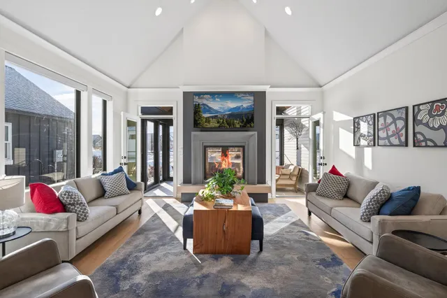 $935,000 | 11425 Wildflower Drive, Lake Elmo, MN 55042