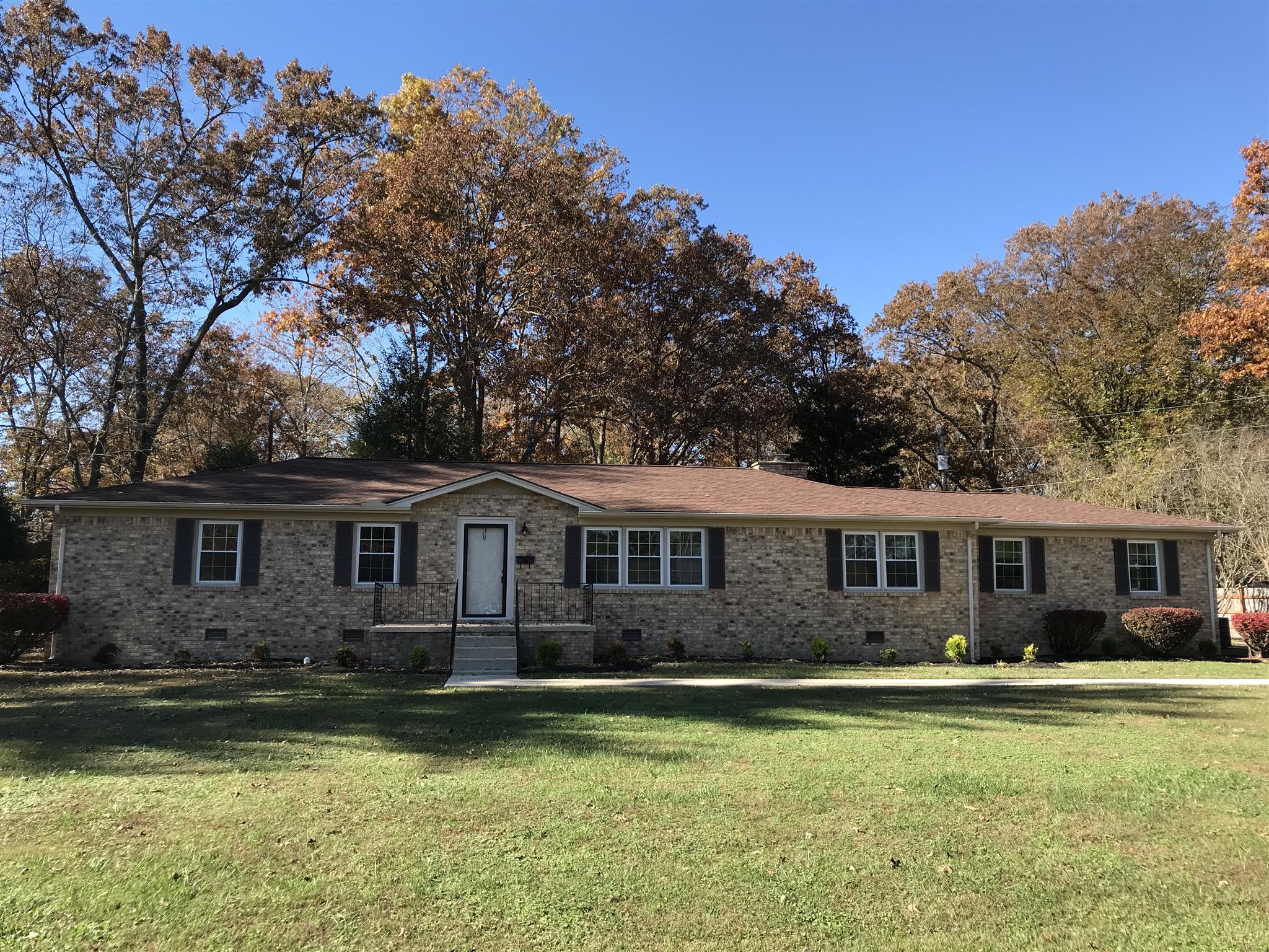 308 Hampton Road Tullahoma, TN 37388 - Photo 1 of 18 Gallery Image 1