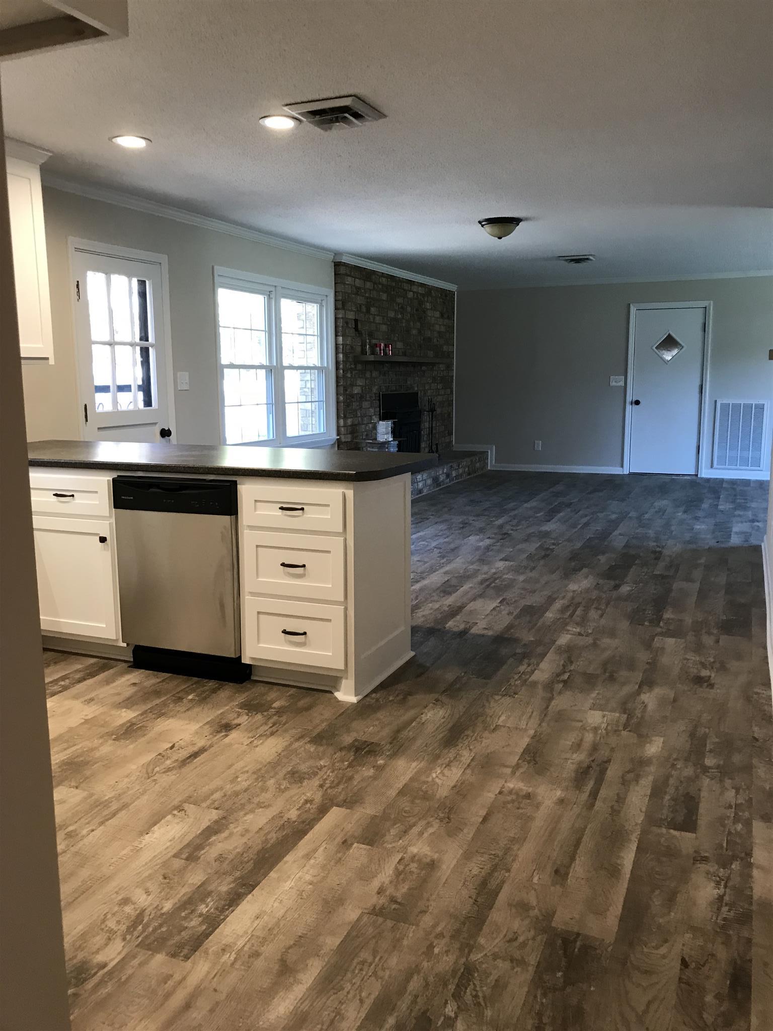 308 Hampton Road Tullahoma, TN 37388 - Photo 6 of 18 Gallery Image 6