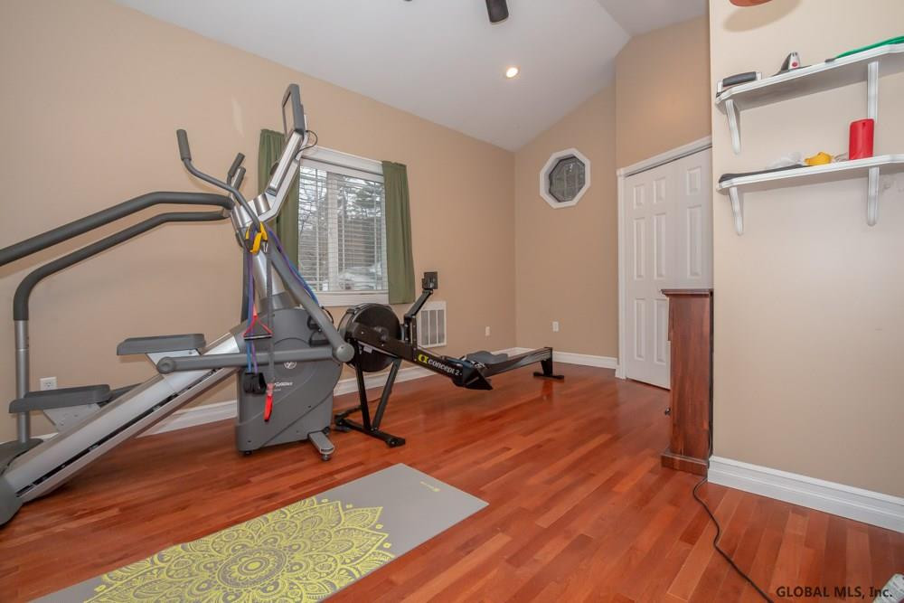 3046 Lone Pine Road Schenectady, NY 12303 - Photo 19 of 27 Photo 19