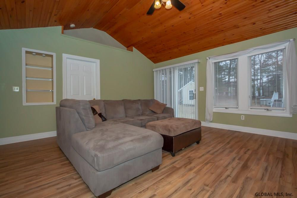 3046 Lone Pine Road Schenectady, NY 12303 - Photo 8 of 27 Photo 8