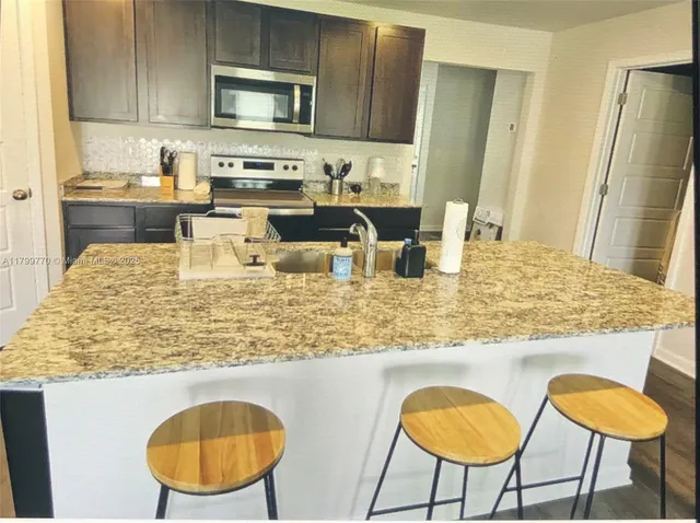 $2,250 | 4961 Sampler Drive, Tallahassee, FL 32303