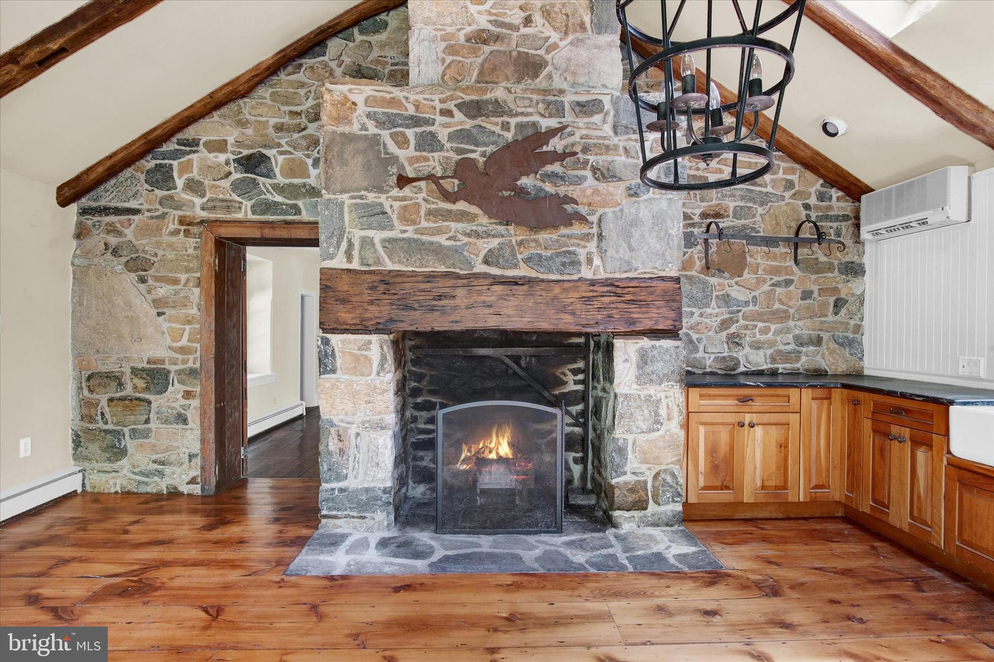 1253 Street Road Chester Springs, PA 19425 - Photo 19 of 43 Family room - Kitchen Combo.