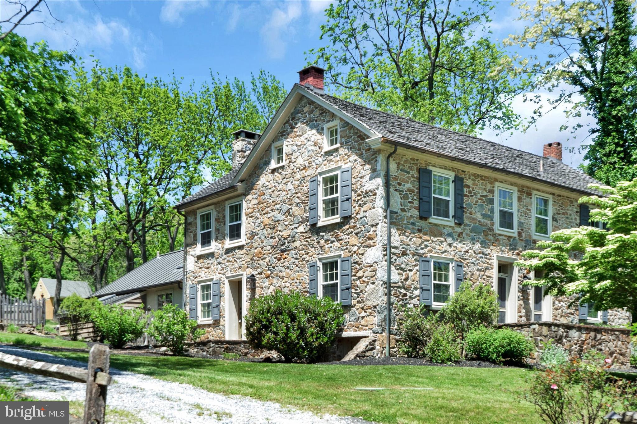 1253 Street Road Chester Springs, PA 19425 - Photo 3 of 43 Front from left.