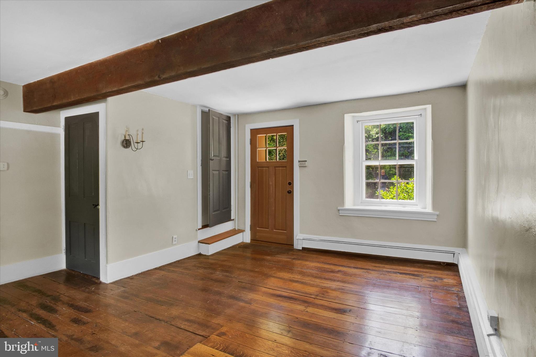 1253 Street Road Chester Springs, PA 19425 - Photo 7 of 43 Entry area (2).