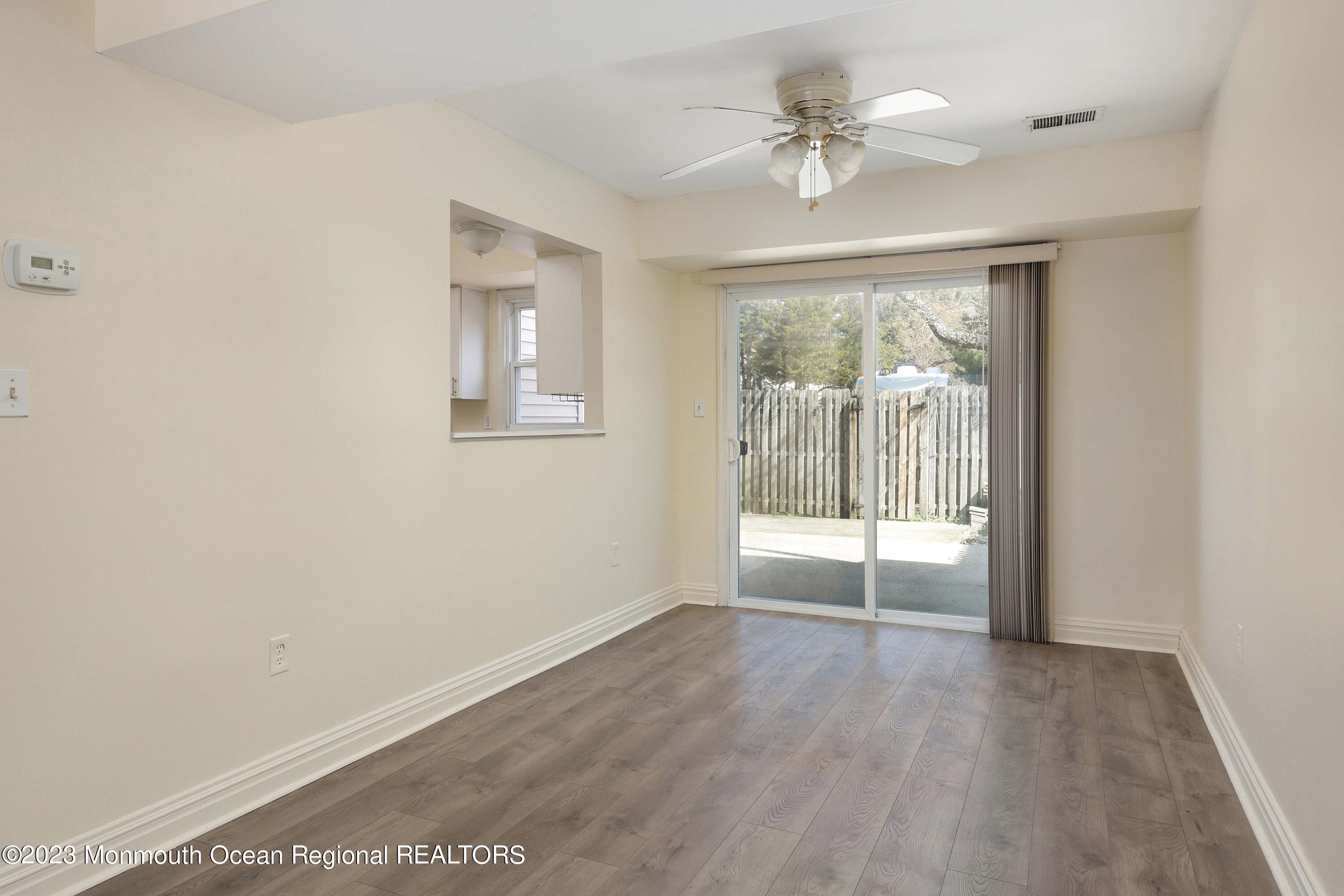 32 Forge Court Jackson, NJ 08527 - Photo 10 of 23 758A8372