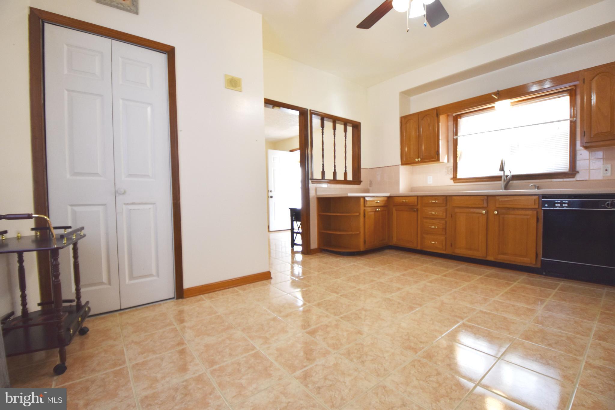 227 Kossuth Street Riverside, NJ 08075 - Photo 9 of 24