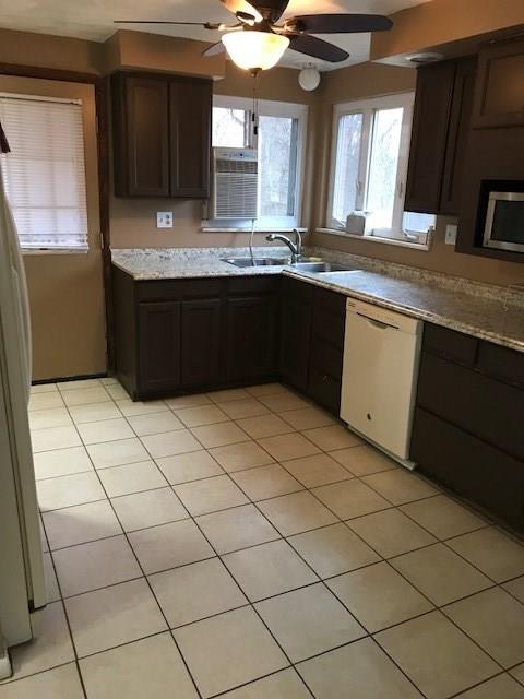 127 Key Pittsburgh, PA 15235 - Photo 4 of 23