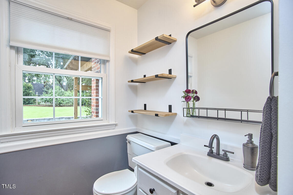 3629 Hope Valley Road Durham, NC 27707 - Photo 26 of 51 040