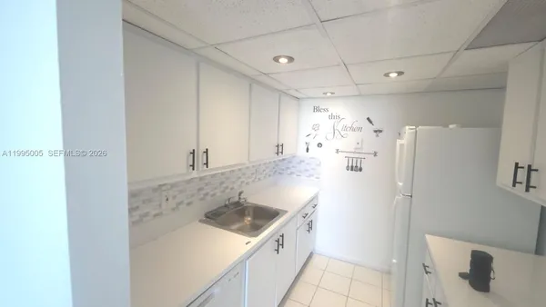 $1,850 | 2350 Northeast 135th Street, Unit 1402, North Miami, FL 33181