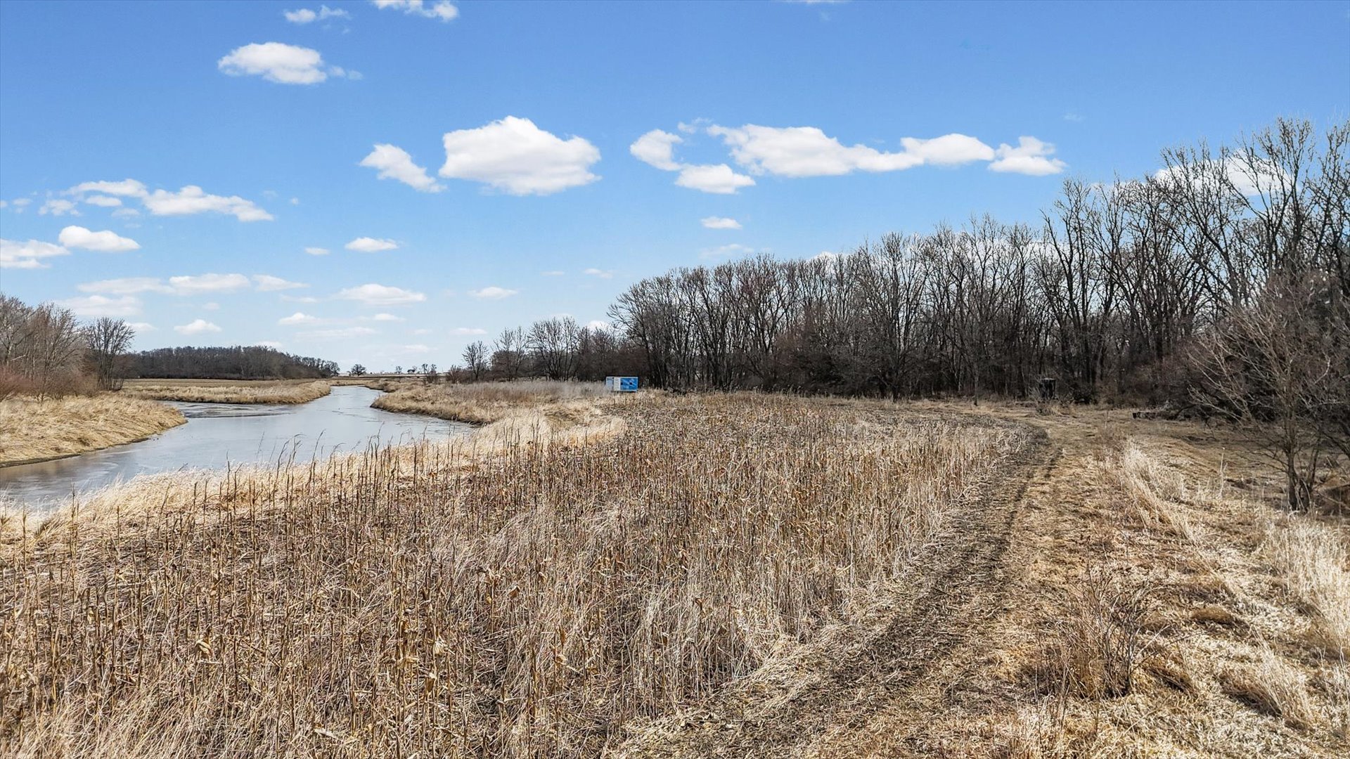 N 2545 E Road Farmer City, IL 61842 - Photo 1 of 47 a view of lake with green space