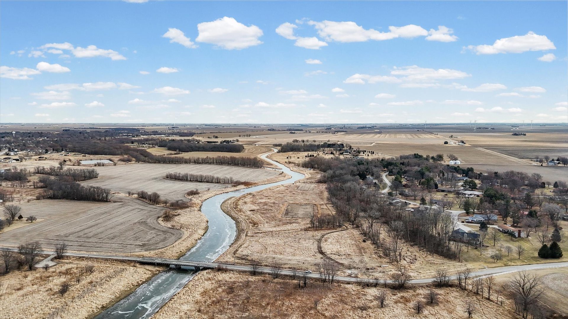 N 2545 E Road Farmer City, IL 61842 - Photo 42 of 47 a view of a city