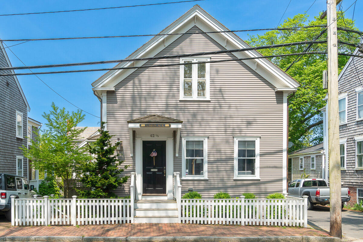 42.5 Union Street Nantucket, MA 02554 - Photo 1 of 33