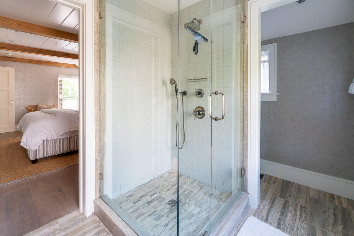 42.5 Union Street Nantucket, MA 02554 - Photo 20 of 33 a bathroom with a shower