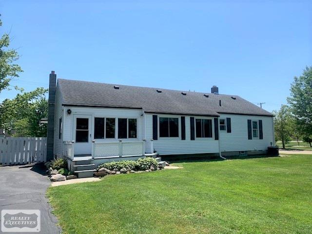 29775 Hickey Road New Baltimore, MI 48051 - Photo 23 of 25 50013011-22.JPG