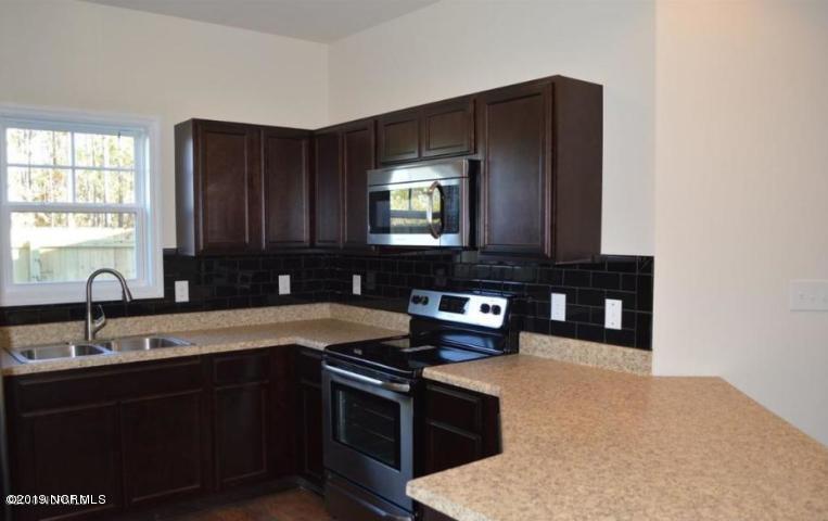 404 Frisco Way Holly Ridge, NC 28445 - Photo 7 of 19 SIMILAR PHOTO