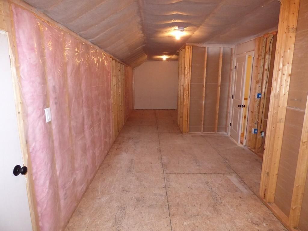 16 Kevin's Way, Unit 7 Scituate, MA 02066 - Photo 15 of 19 a view of a hallway