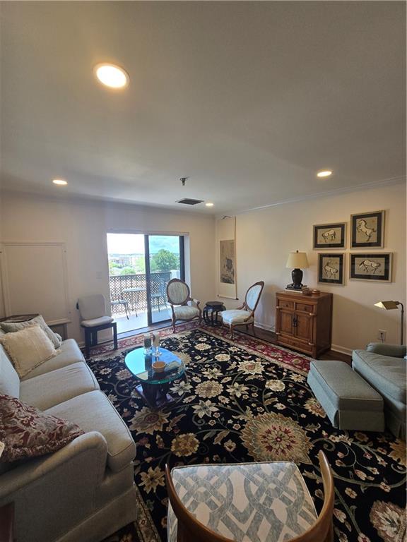 300 Johnson Ferry Road, Unit B608 Atlanta, GA 30328 - Photo 12 of 33