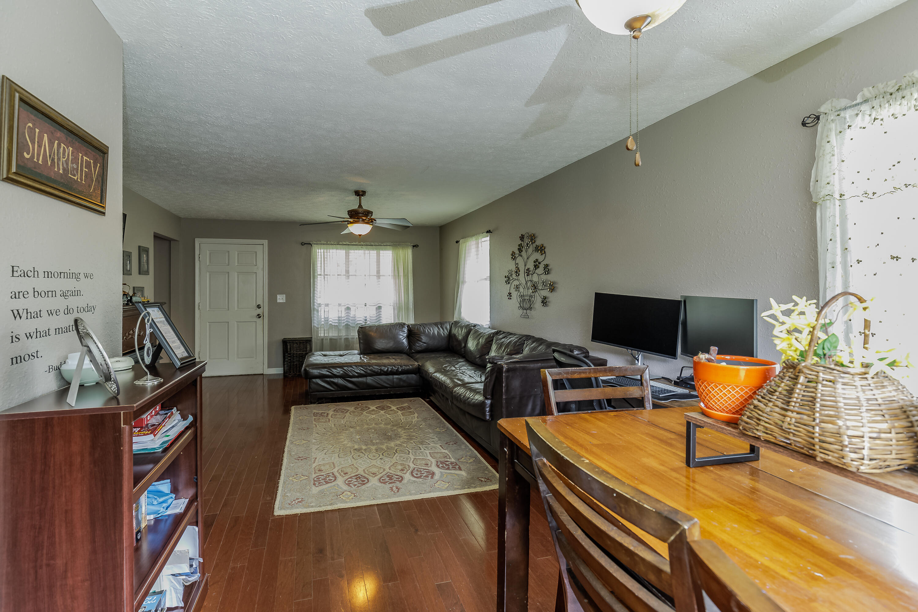 186 Saddle Club Road Summerville, GA 30747 - Photo 6 of 41 Living Room