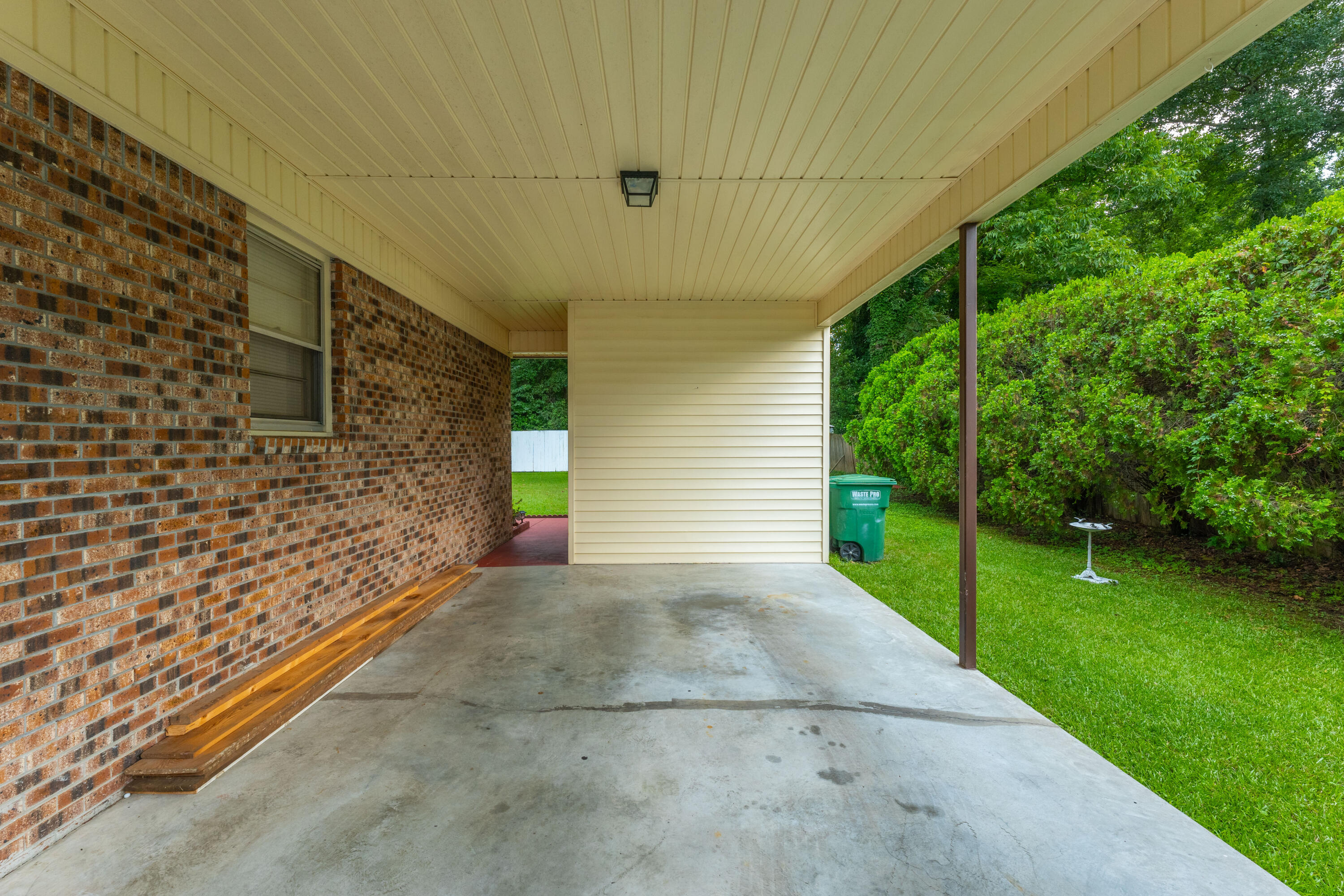 206 Roosevelt Street St. George, SC 29477 - Photo 6 of 37 P1039876