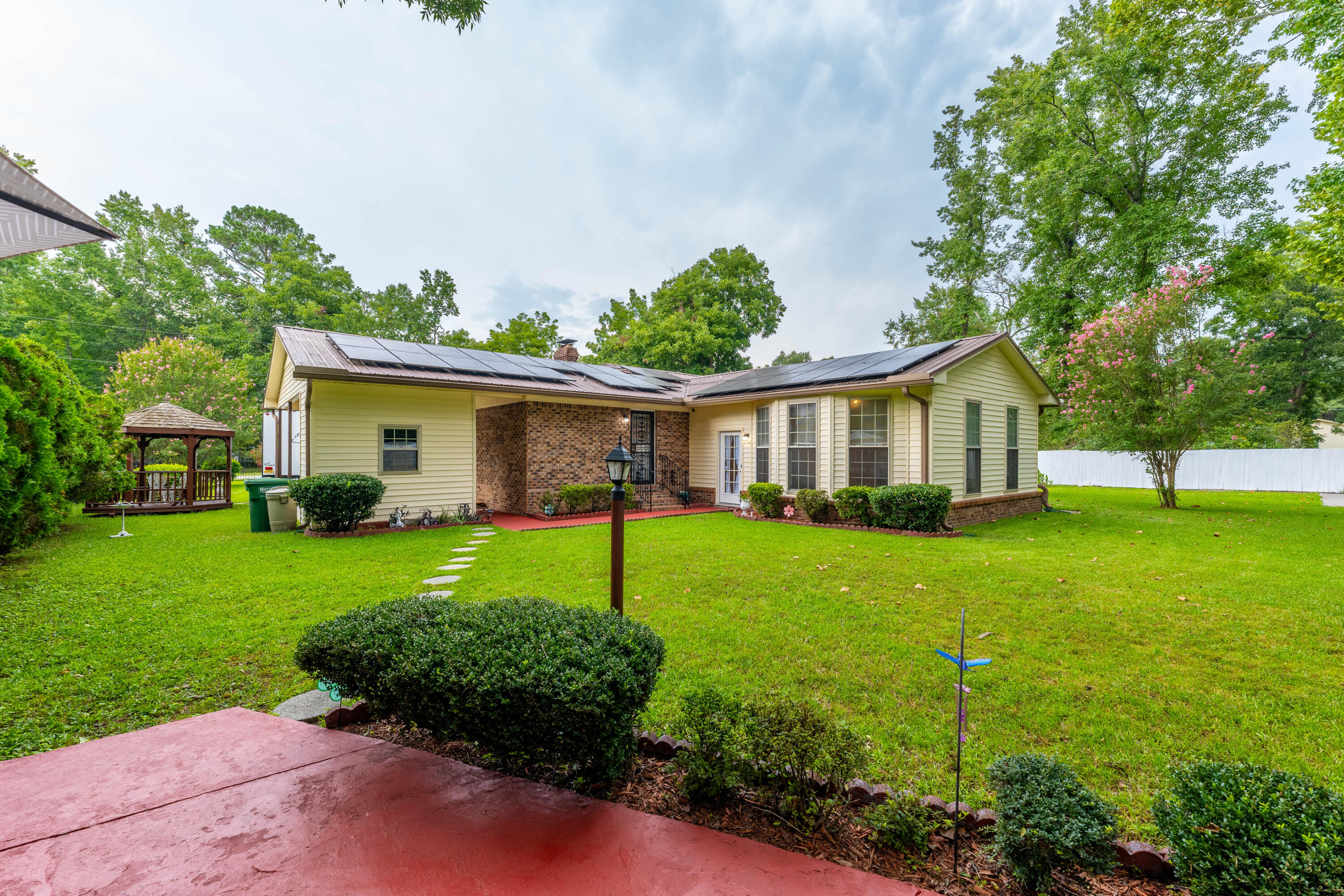 206 Roosevelt Street St. George, SC 29477 - Photo 9 of 37 P1039880